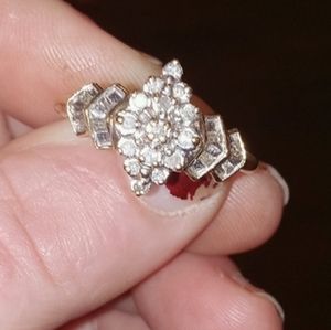 1/2ctw Natural Diamond Cluster Engagement Rng